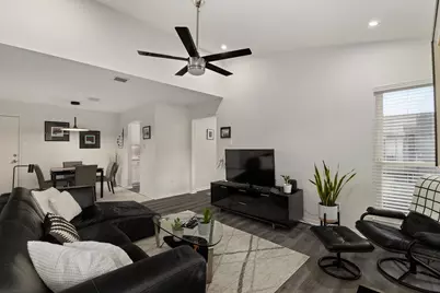 1201 Bering Drive #36, Houston, TX 77057 - Photo 9