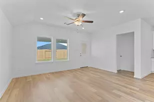 1607 Knox Hill Path, Iowa Colony, TX 77583 - Photo 17