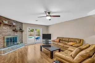 5734 Sanford Rd, Houston, TX 77096 - Photo 3