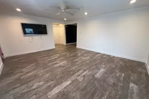 1917 Thonig Rd, Houston, TX 77055 - Photo 3