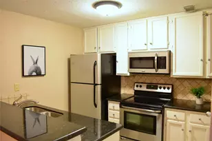 11711 Memorial Dr, Houston, TX 77024 - Photo 3