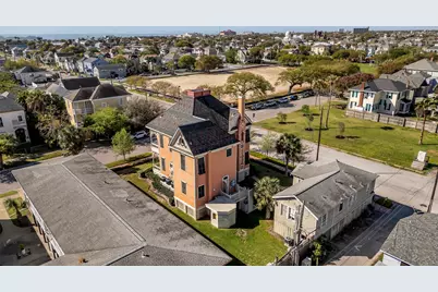 926 Winnie Street, Galveston, TX 77550 - Photo 41