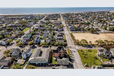 926 Winnie Street, Galveston, TX 77550 - Photo 39