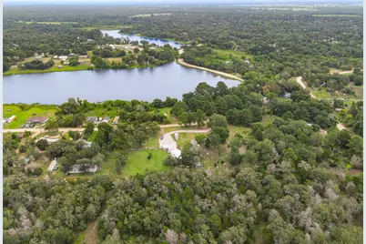 637 Lakeview Drive, Caldwell, TX 77836 - Photo 37