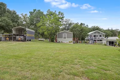 637 Lakeview Drive, Caldwell, TX 77836 - Photo 1