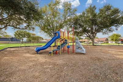 11011 Birch Drive, La Porte, TX 77571 - Photo 35