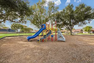 11011 Birch Dr, La Porte, TX 77571 - Photo 35