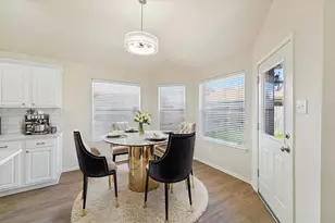 11011 Birch Dr, La Porte, TX 77571 - Photo 15