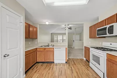 5906 Destiny Park Court, Katy, TX 77449 - Photo 9