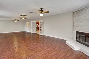 6131 Tiffany Dr, Houston, TX 77085 - Photo 5