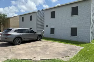 409 S Bauer Dr, Port Lavaca, TX 77979 - Photo 13