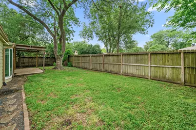 2103 Cherry Bend Drive, Houston, TX 77077 - Photo 29