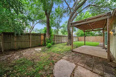 2103 Cherry Bend Drive, Houston, TX 77077 - Photo 25
