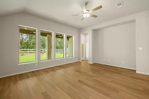 9154 Grand Jubilee Dr, Montgomery, TX 77316 - Photo 13