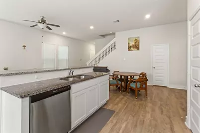 4416 Santorini Lane, Houston, TX 77045 - Photo 9