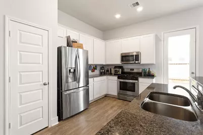 4416 Santorini Lane, Houston, TX 77045 - Photo 11