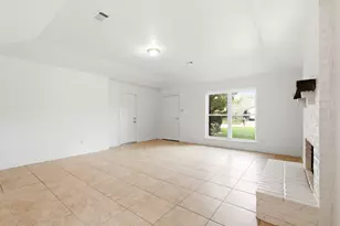 6647 Villarreal Dr, Missouri City, TX 77489 - Photo 7