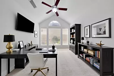 67 N Veranda Ridge Drive, The Woodlands, TX 77382 - Photo 9