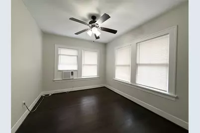 1136 Berthea Street #11, Houston, TX 77006 - Photo 7