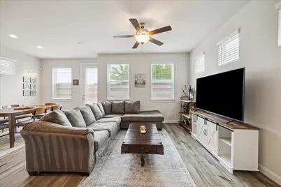 9820 Rugged Oaks Drive, Houston, TX 77080 - Photo 3