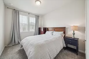 9820 Rugged Oaks Dr, Houston, TX 77080 - Photo 17