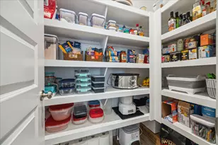 9820 Rugged Oaks Dr, Houston, TX 77080 - Photo 9