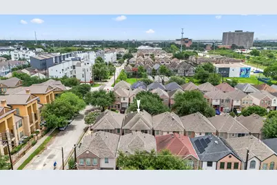 323 Plaza Del Sol Park, Houston, TX 77020 - Photo 39