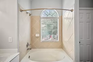 323 Plaza Del Sol Park, Houston, TX 77020 - Photo 21