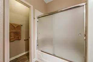 8055 Cambridge St, Houston, TX 77054 - Photo 25
