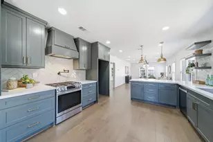 1139 W Gardner St, Houston, TX 77009 - Photo 9