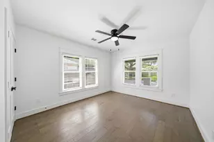 1139 W Gardner St, Houston, TX 77009 - Photo 15