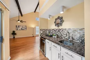 25 N Summer Star Ct, The Woodlands, TX 77380 - Photo 7