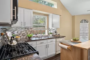 25 N Summer Star Ct, The Woodlands, TX 77380 - Photo 13