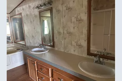 11685 W Small Oak Lane, Willis, TX 77378 - Photo 9