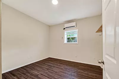 7738 Park Place Boulevard #A, Houston, TX 77087 - Photo 9