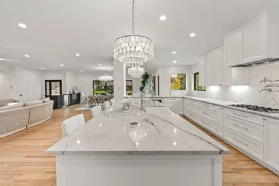 5658 Del Monte Drive, Houston, TX 77056 - Photo 1