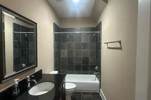 1715 W 24th St, Houston, TX 77008 - Photo 9