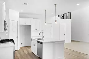 2411 Outpost Cyn Dr, Rosharon, TX 77583 - Photo 9