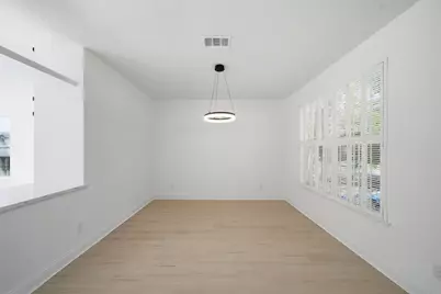 82 N Apple Springs Circle, The Woodlands, TX 77382 - Photo 7