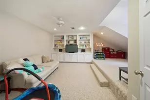 11530 Wickhollow Ln, Houston, TX 77043 - Photo 19