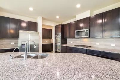 15623 Hanover Breeze Lane, Houston, TX 77044 - Photo 9