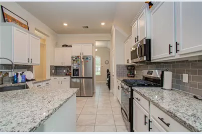 9014 Emerald Cane Drive, Missouri City, TX 77459 - Photo 17