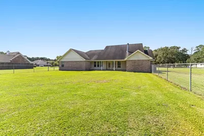 544 Meadow Lane, Winnie, TX 77665 - Photo 3