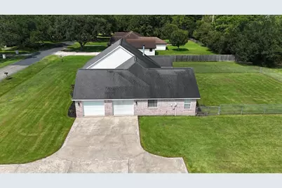 544 Meadow Lane, Winnie, TX 77665 - Photo 5