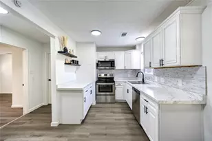 12127 Palmton St, Houston, TX 77034 - Photo 9