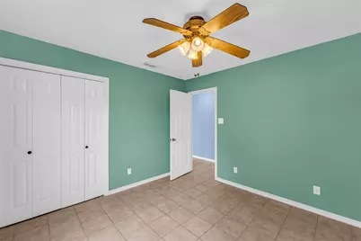 16526 Nassau Way, Jamaica Beach, TX 77554 - Photo 15