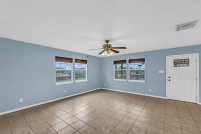 16526 Nassau Way, Jamaica Beach, TX 77554 - Photo 7
