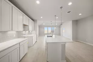 623 Yard master Trl, Rosharon, TX 77583 - Photo 5