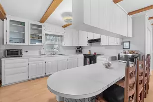 817 Westview, Crystal Beach, TX 77650 - Photo 7