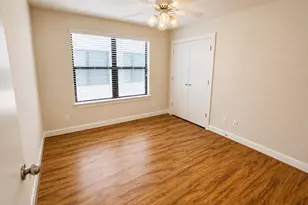 2710 Hullsmith Dr, Houston, TX 77063 - Photo 21